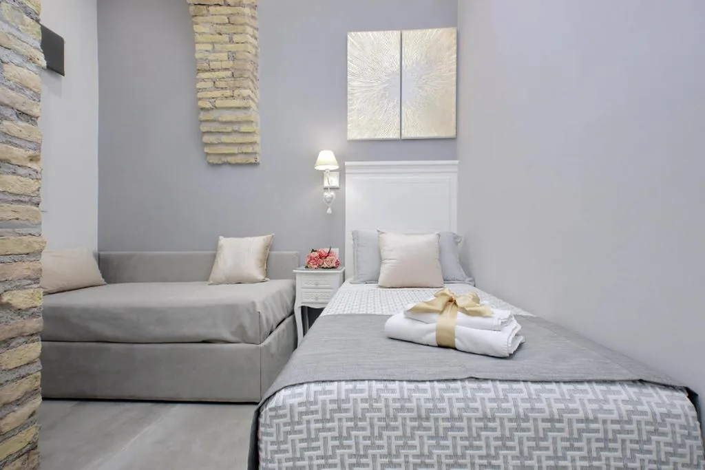 Roman Holiday Suites — foto 5