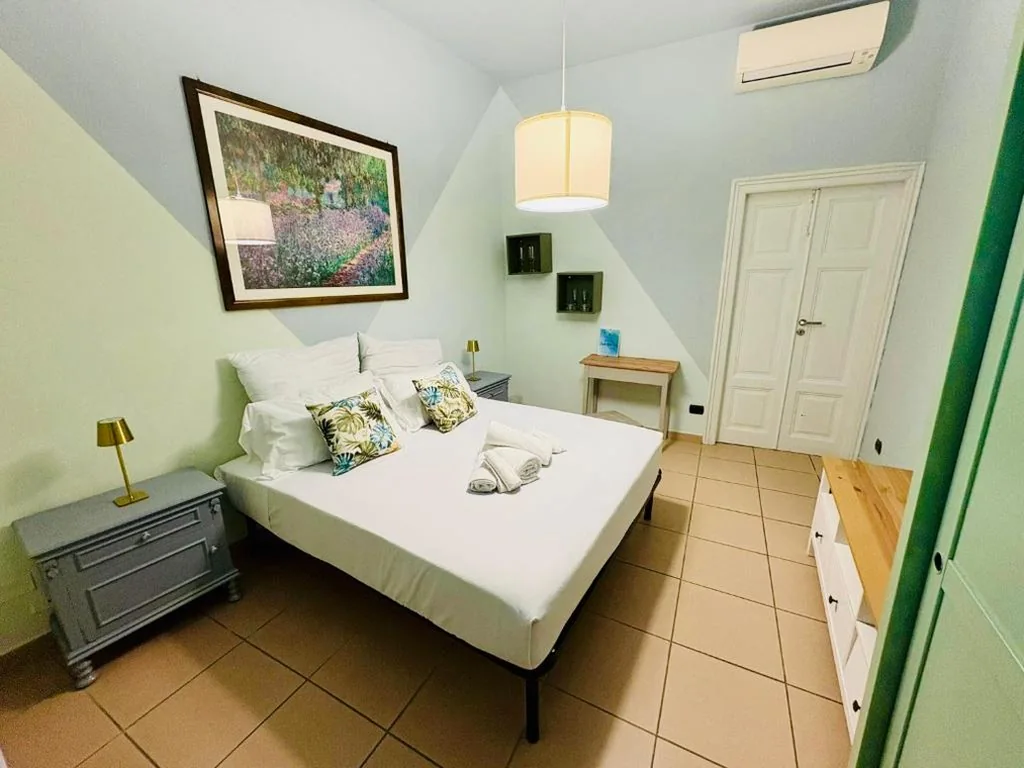 Room Mercedes — foto 6