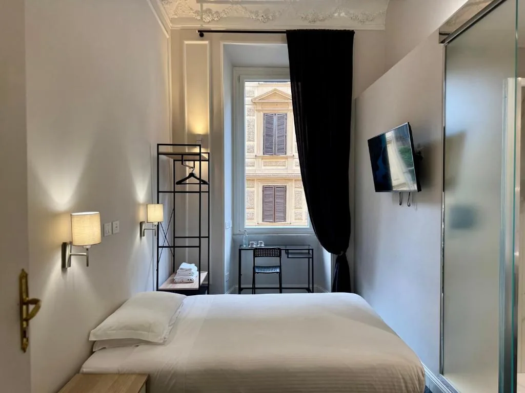 Room Roma Nazionale — foto 5