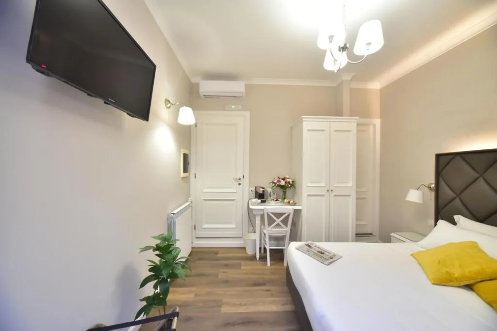 Sacconi Palace Suite Roma — foto 8