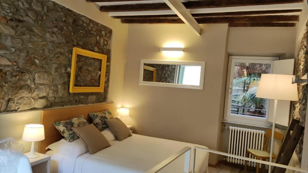 Santa Marta Rooms – Vernazza