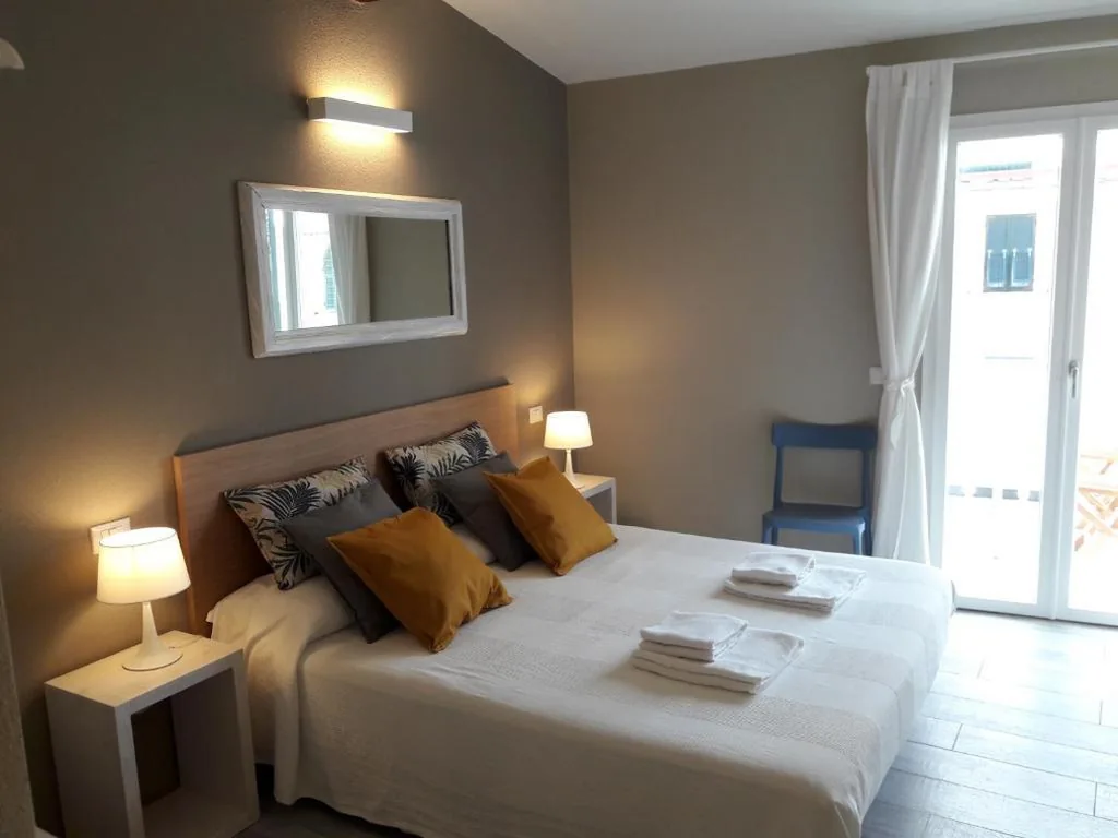 Santa Marta Rooms – Vernazza — foto 6