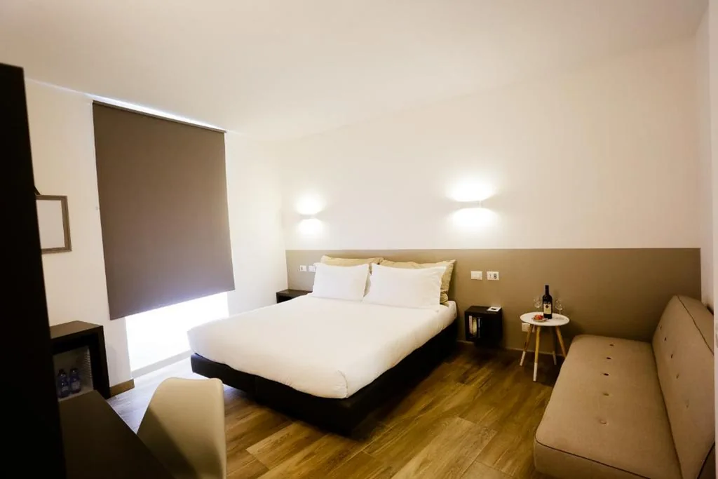 Sarzana’s Rooms