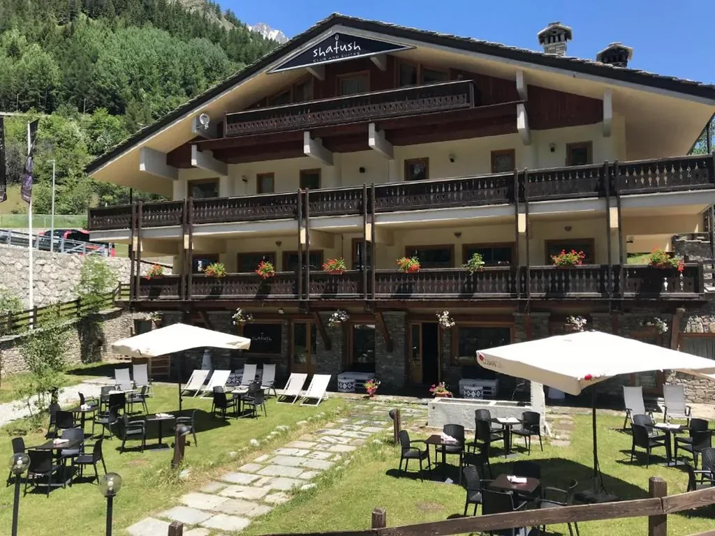 Shatush Hotel