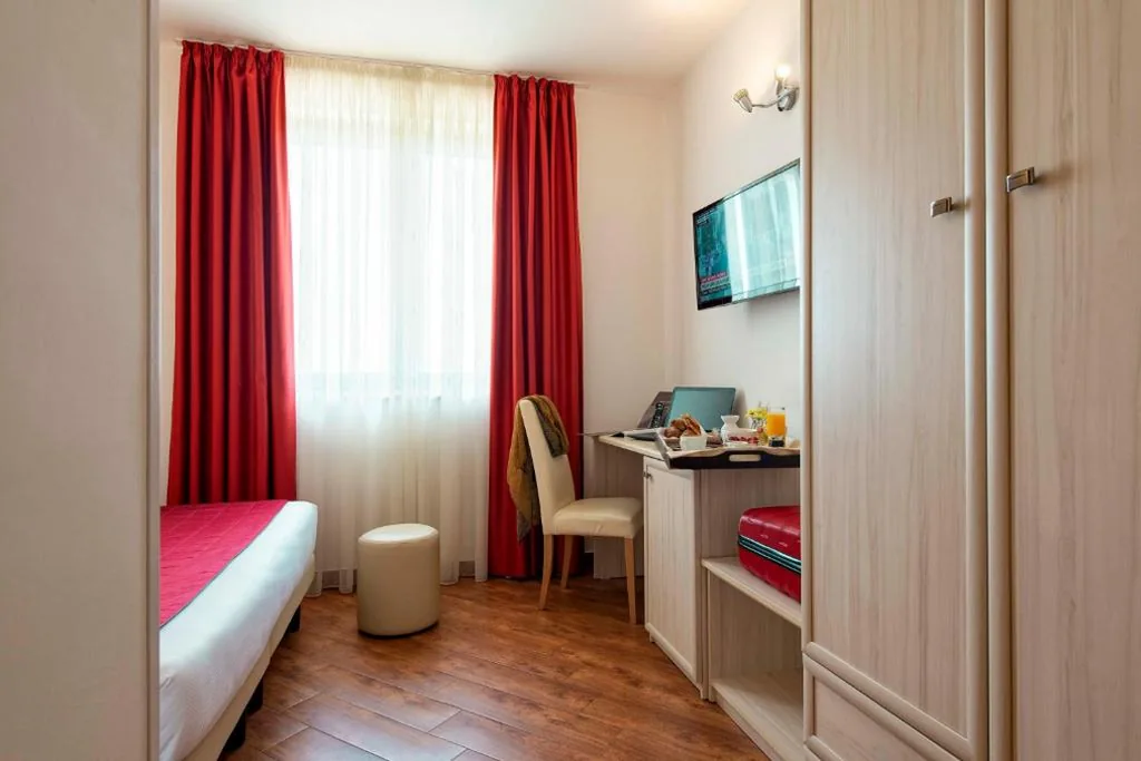 Simon Hotel — foto 8
