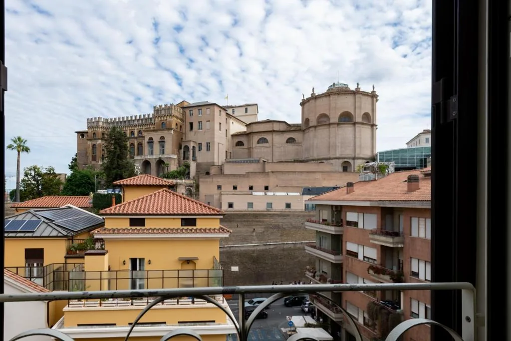 Sistine Chapel View Rooms Check-in From 3 Pm To 10 Pm