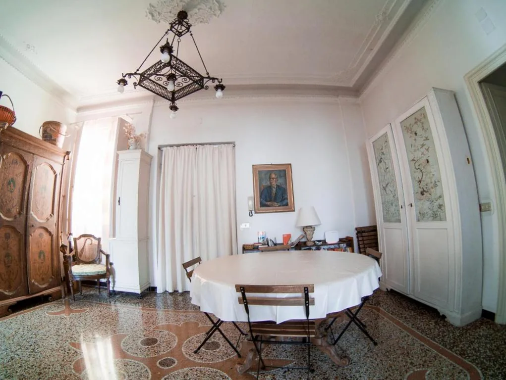 Small Room Shared House Terrace Above — foto 4