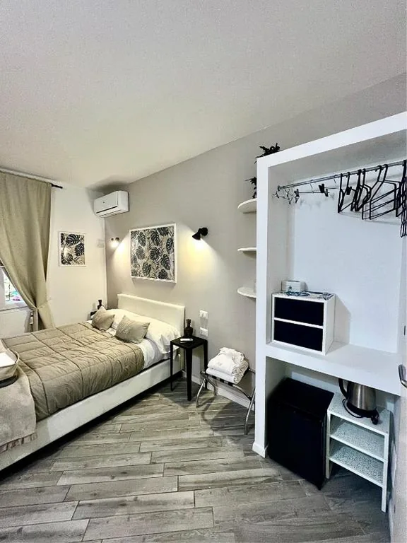 Spagna Rooms