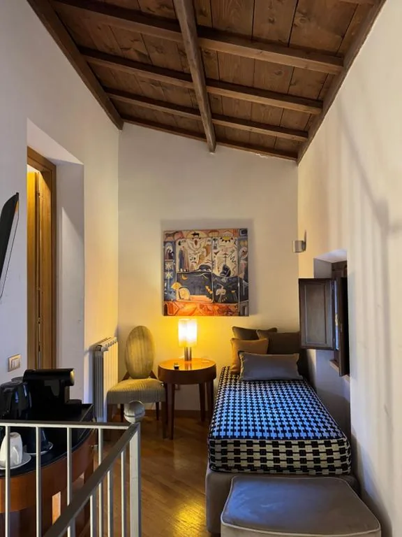 St. Peter’ Six Rooms & Suites
