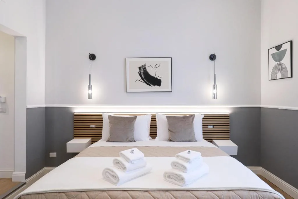 St Peter & Vatican Luxury Suites – Boutique Suites in Rome Centre & Vatican – AC, Wifi & Metro 5 min