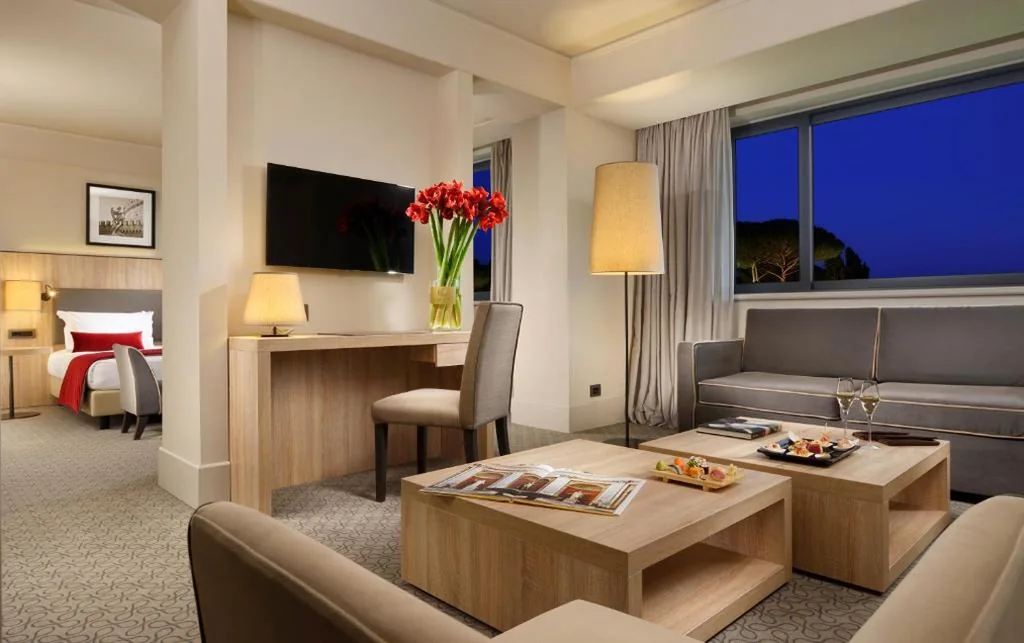 Suite — A.Roma Lifestyle Hotel
