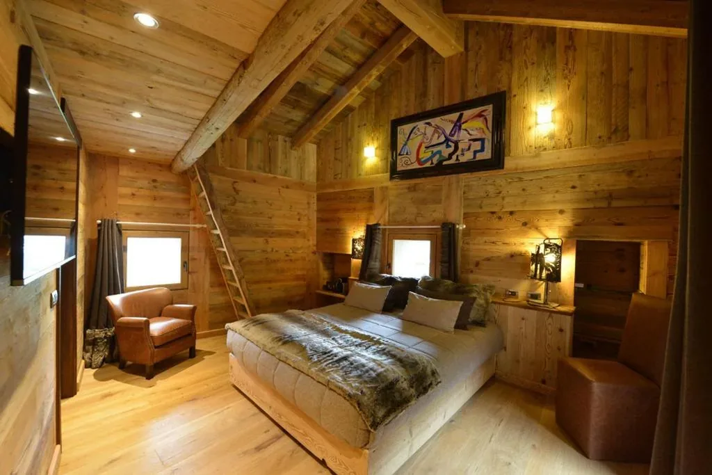 Suite Comfort — La Maison de Dolphe Chalet de Charme & Art gallery