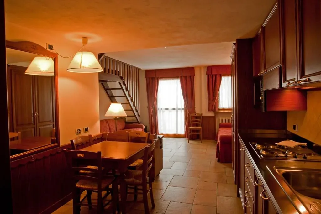 Suite con 1 Camera da Letto e Balcone — Residence Le Grand Chalet