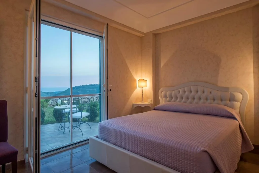 Suite con 2 Camere da Letto — Collina Degli Ulivi B&B