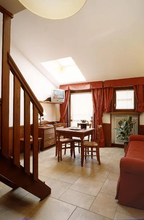 Suite con 2 Camere da Letto e Balcone — Residence Le Grand Chalet