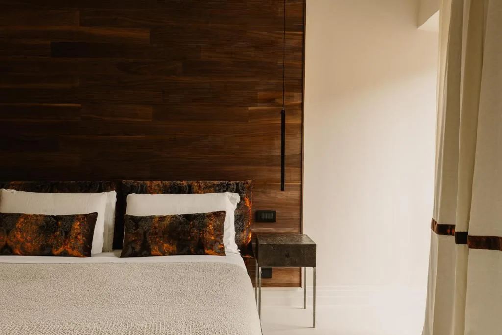 Suite con 2 Camere da Letto - Edificio Separato (Piazza di Spagna, 31) — Piazza di Spagna 9