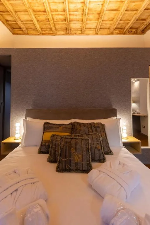 Suite con 2 Camere da Letto — Fontana di Trevi Roma Luxury Suite