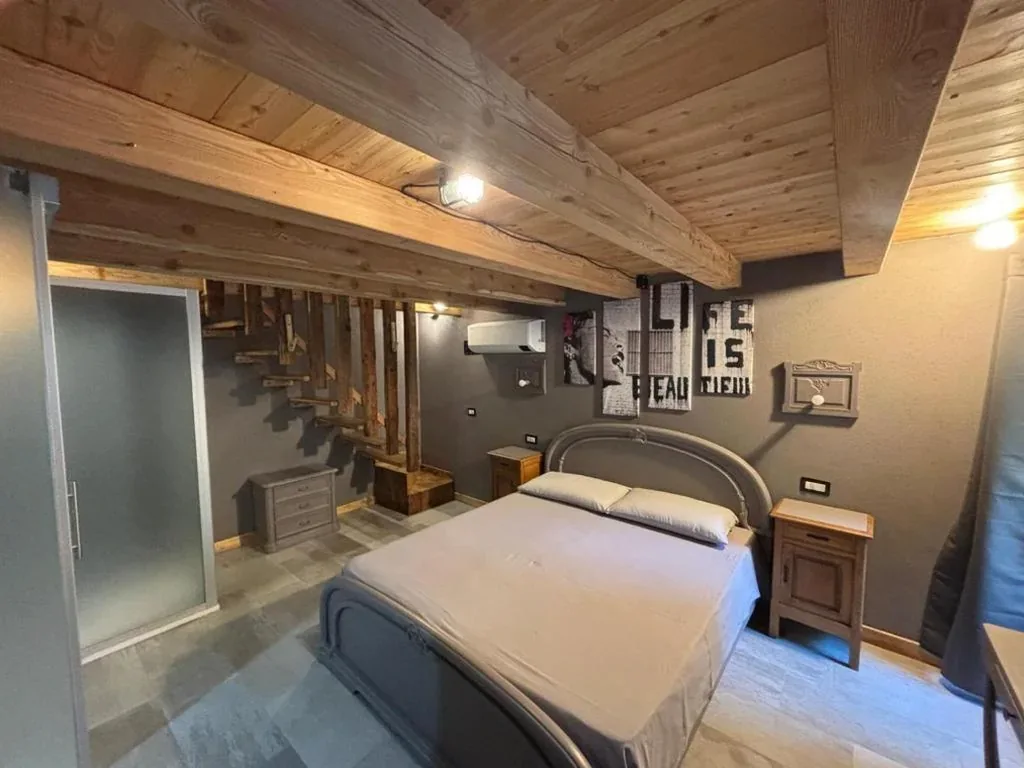 Suite with 2 Bedrooms — Riverside Room Jean
