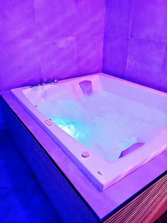 Suite con Accesso Spa — Big Mama Jungle Rooms e spa