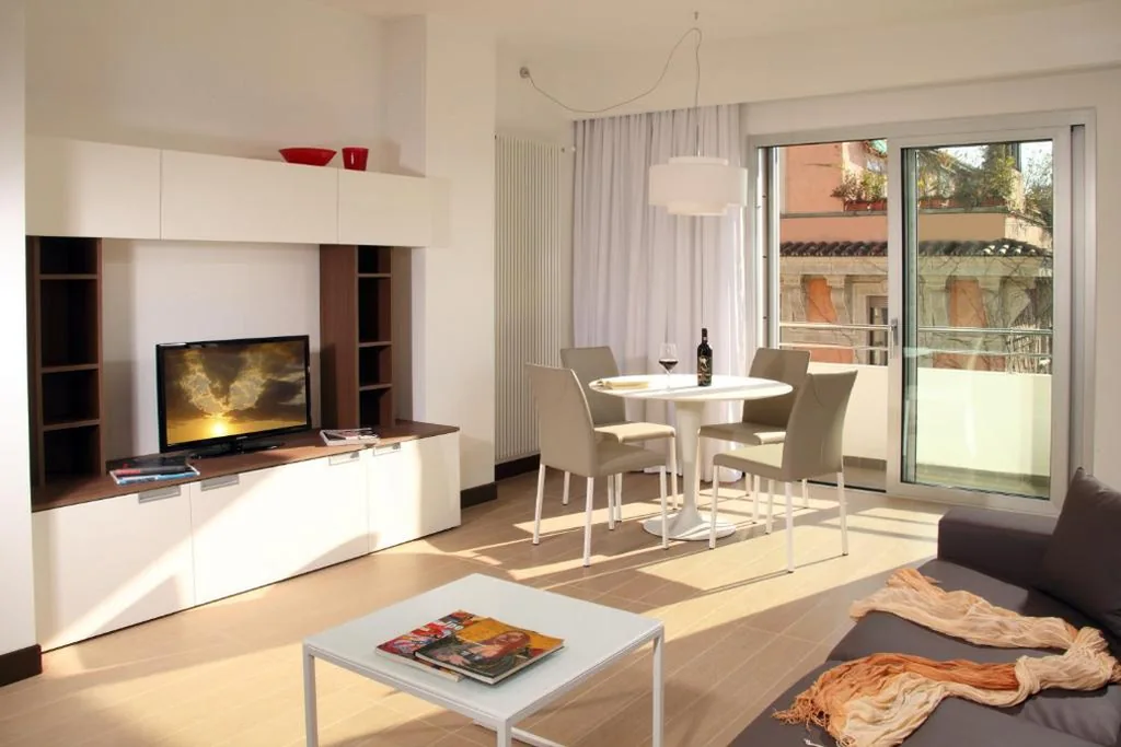 Suite with Kitchenette — Residence Hotel Parioli