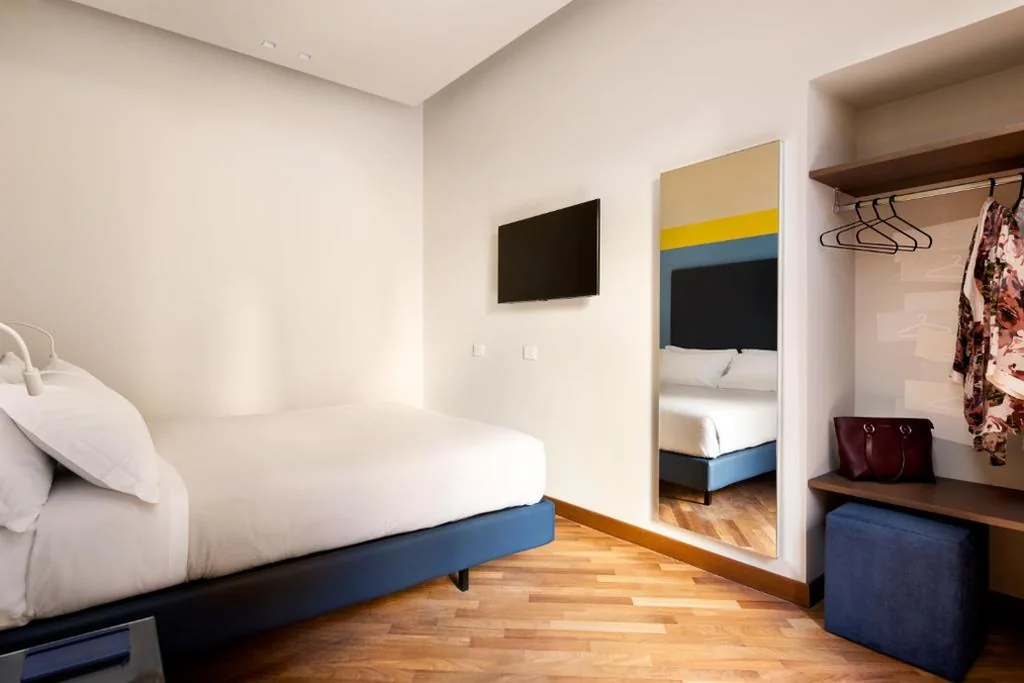 Suite con Balcone — Circle in the Square