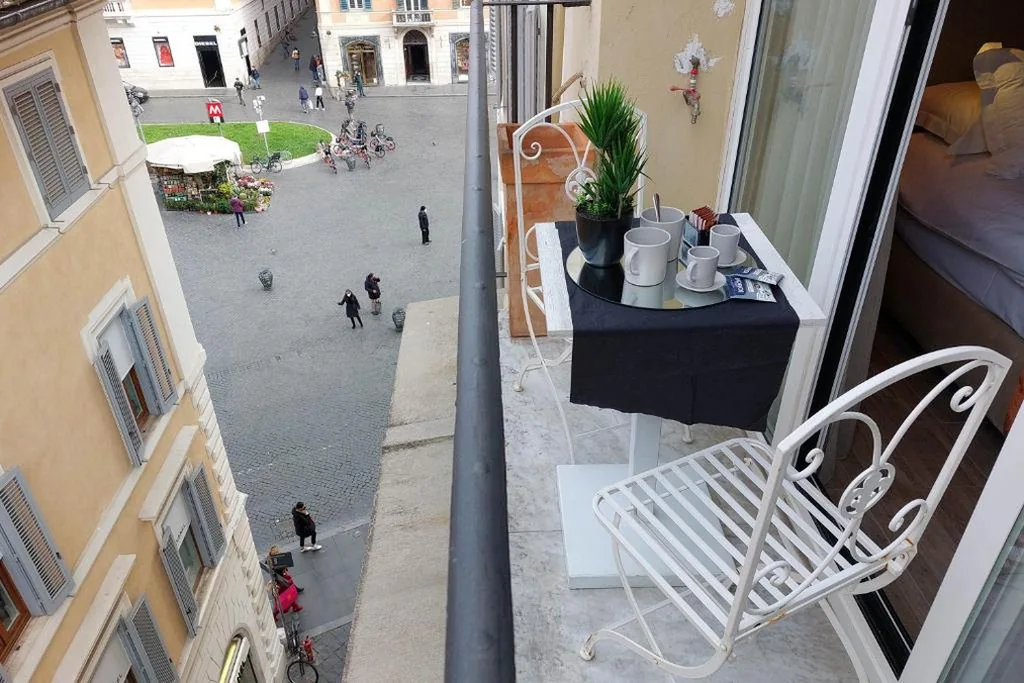 Suite with Balcony — HELMIRAGE Piazza di Spagna Suite