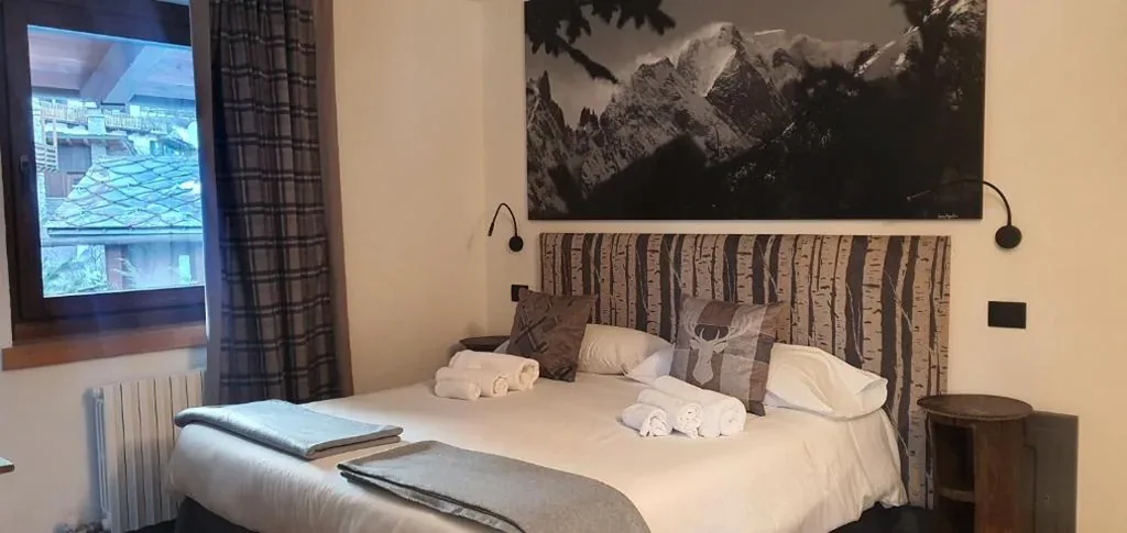 Suite with Balcony — Hotel Dente Del Gigante