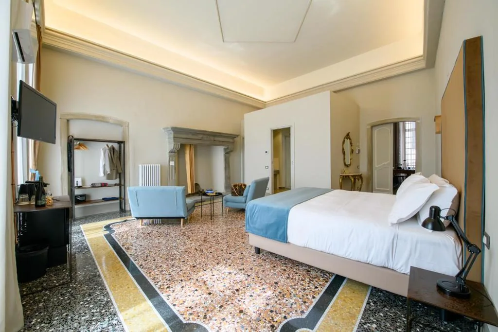 Suite con Balcone — Palazzo Sertorio Suites