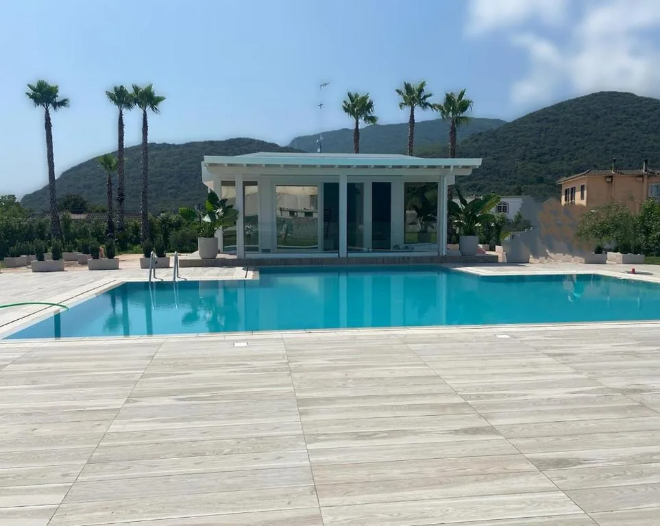 Suite con Piscina Privata — Female Resort