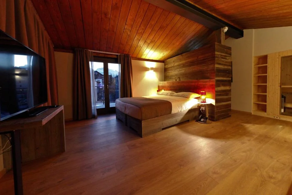 Suite with Sauna — Du Parc Hotel