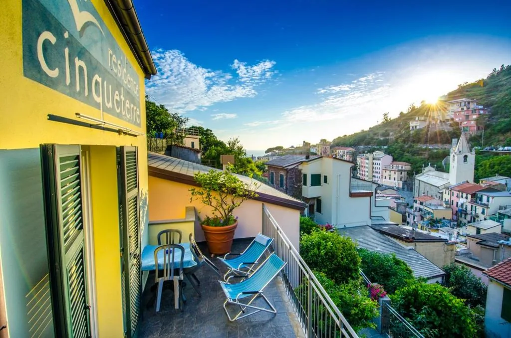 Suite con Terrazza — Cinqueterre Residence