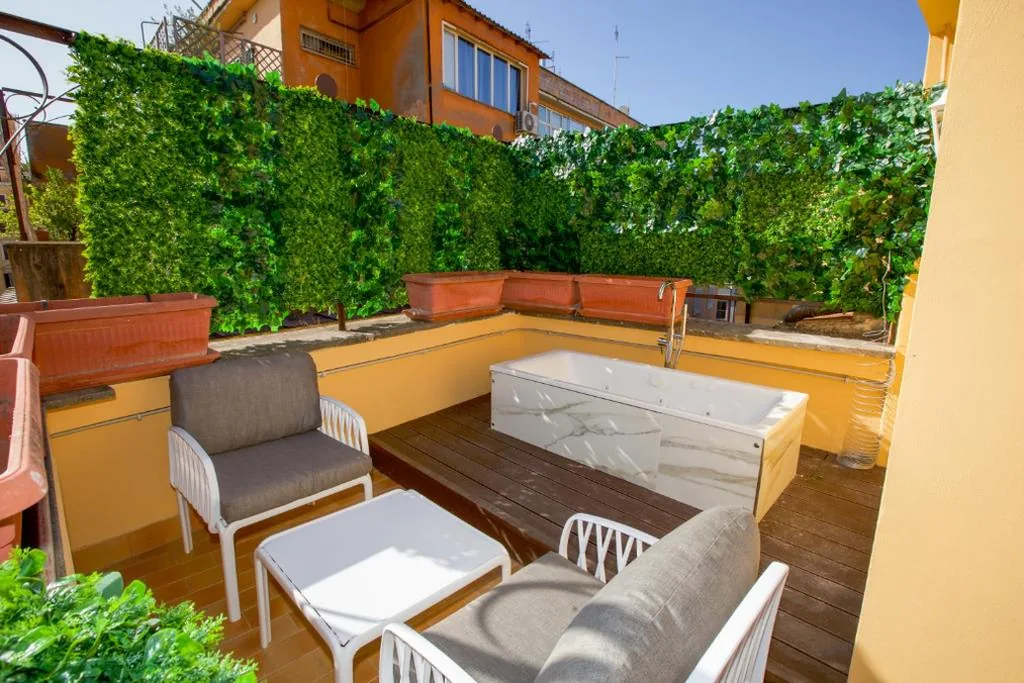 Suite with Terrace — Hotel Maximus
