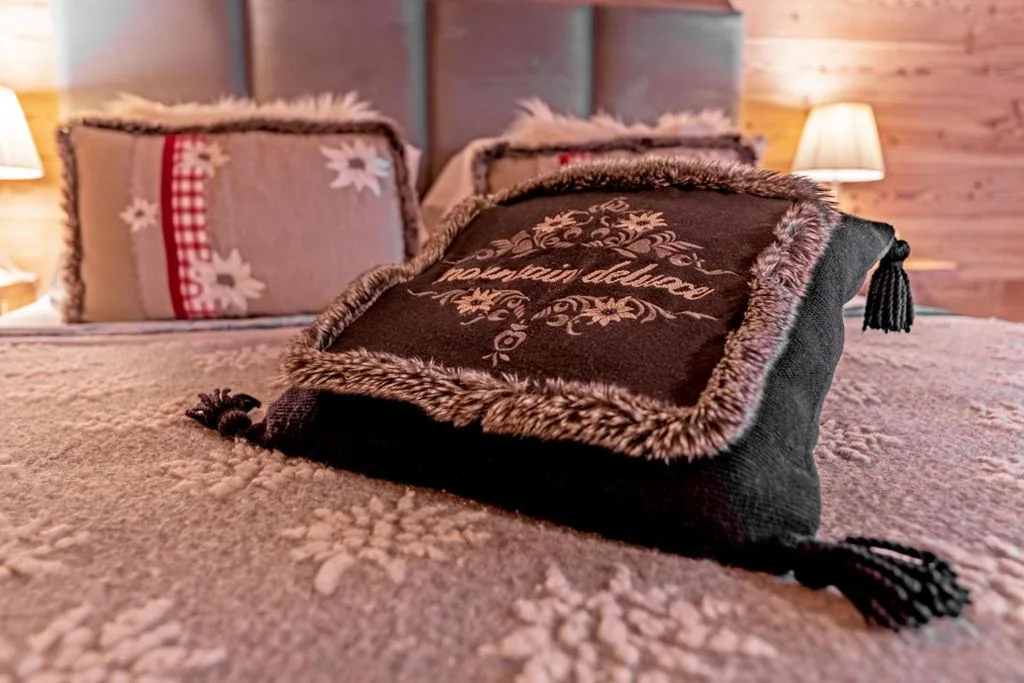 Suite con Terrazza (Les Marmottes) — Fiocco di Neve Relais & SPA