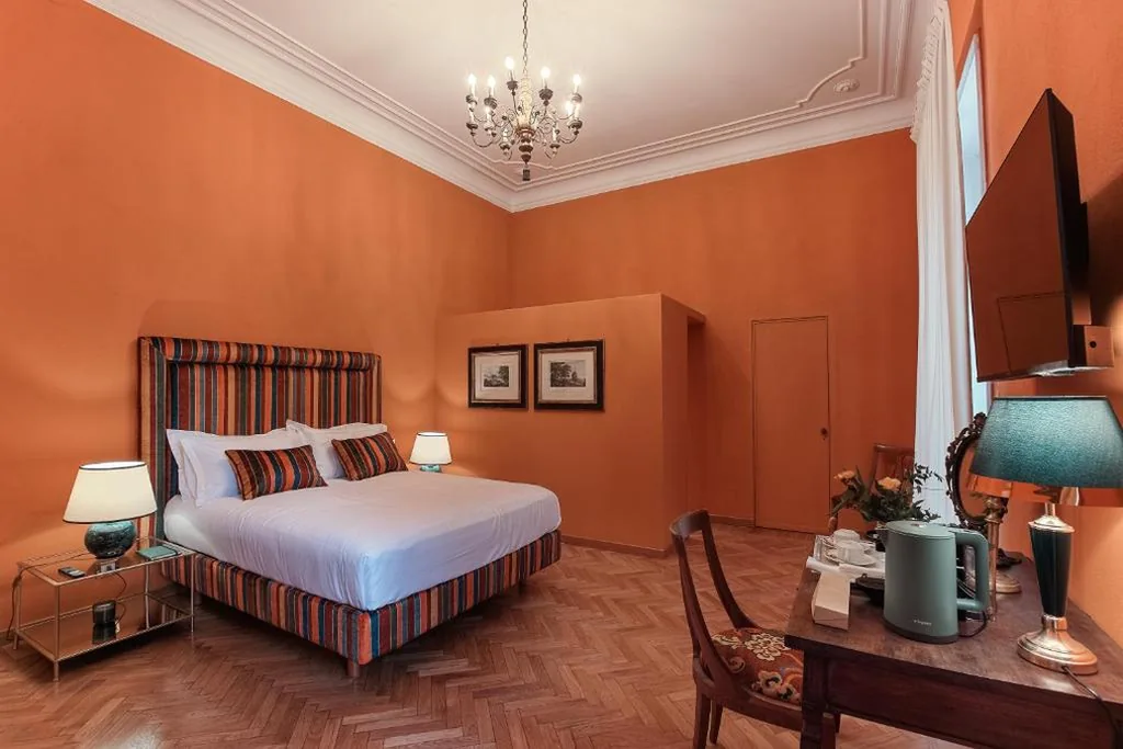 Suite with Terrace — Villa Girardengo