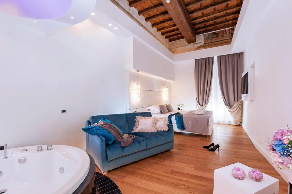 Suite con Vasca Idromassaggio — Argentina Residenza Style Hotel