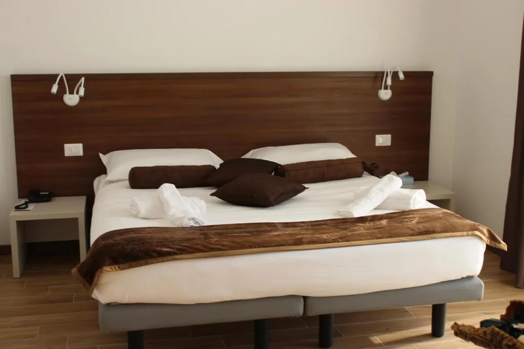 Suite with Hot Tub — Hotel Bocciolo