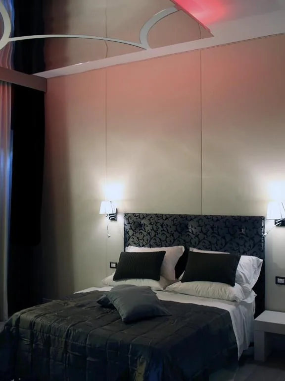 Suite with Whirlpool Bath — Piccolo di Piazza di Spagna Suites