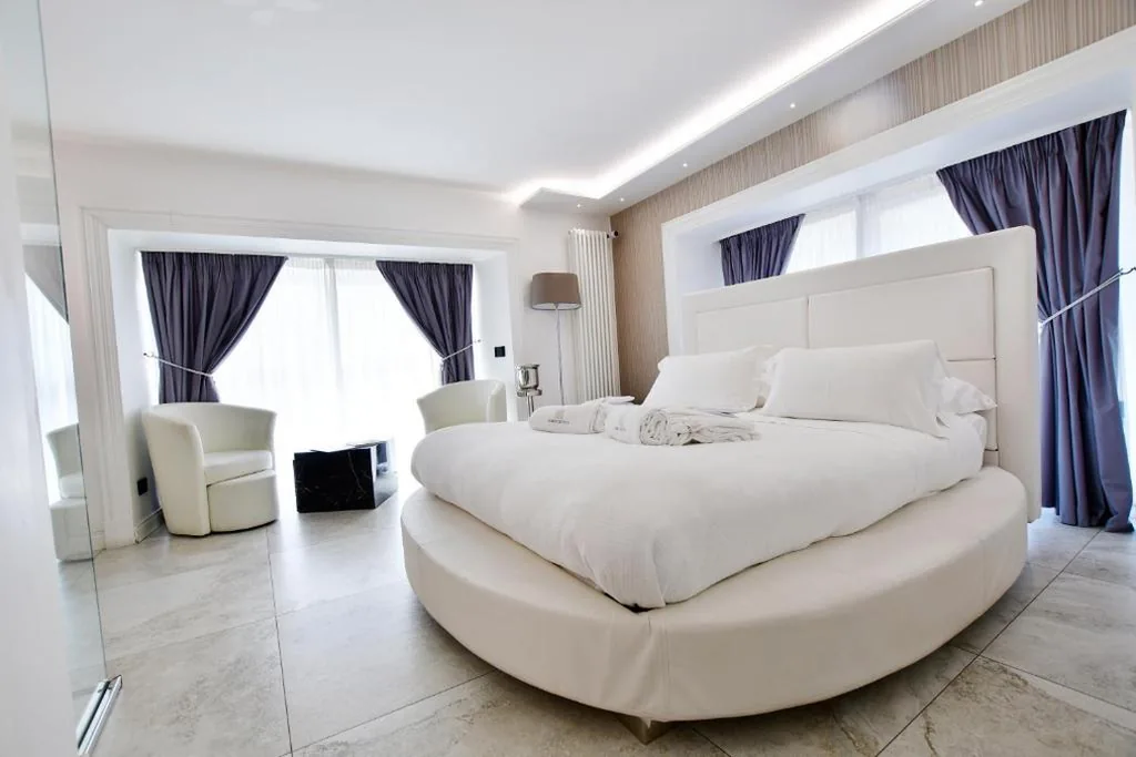 Suite with City View — Domus De Cinti
