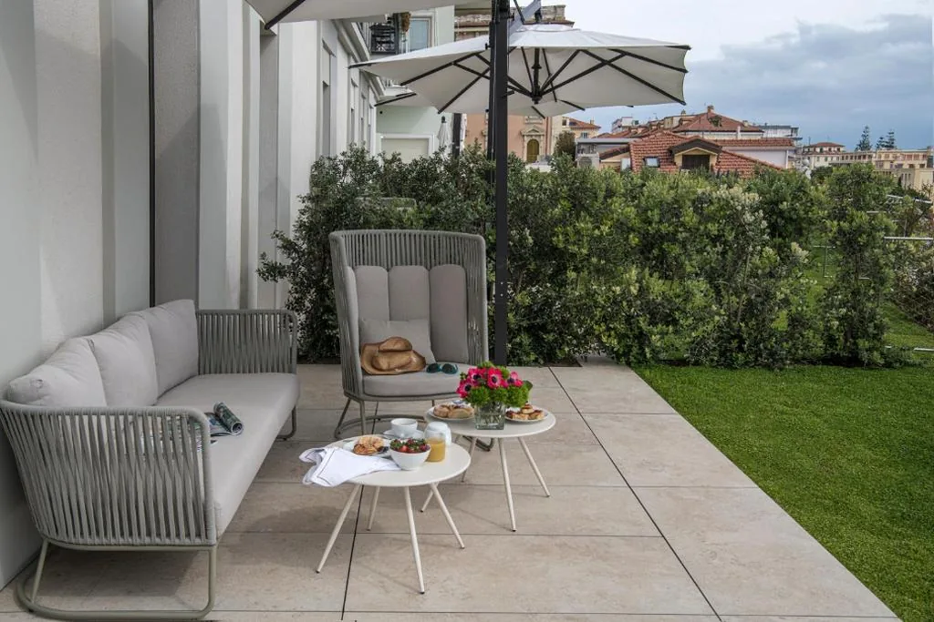 Suite con Vista Giardino — Europa Palace