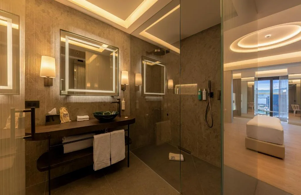 Suite con Vista Mare — Porto Lotti Suite Hotel