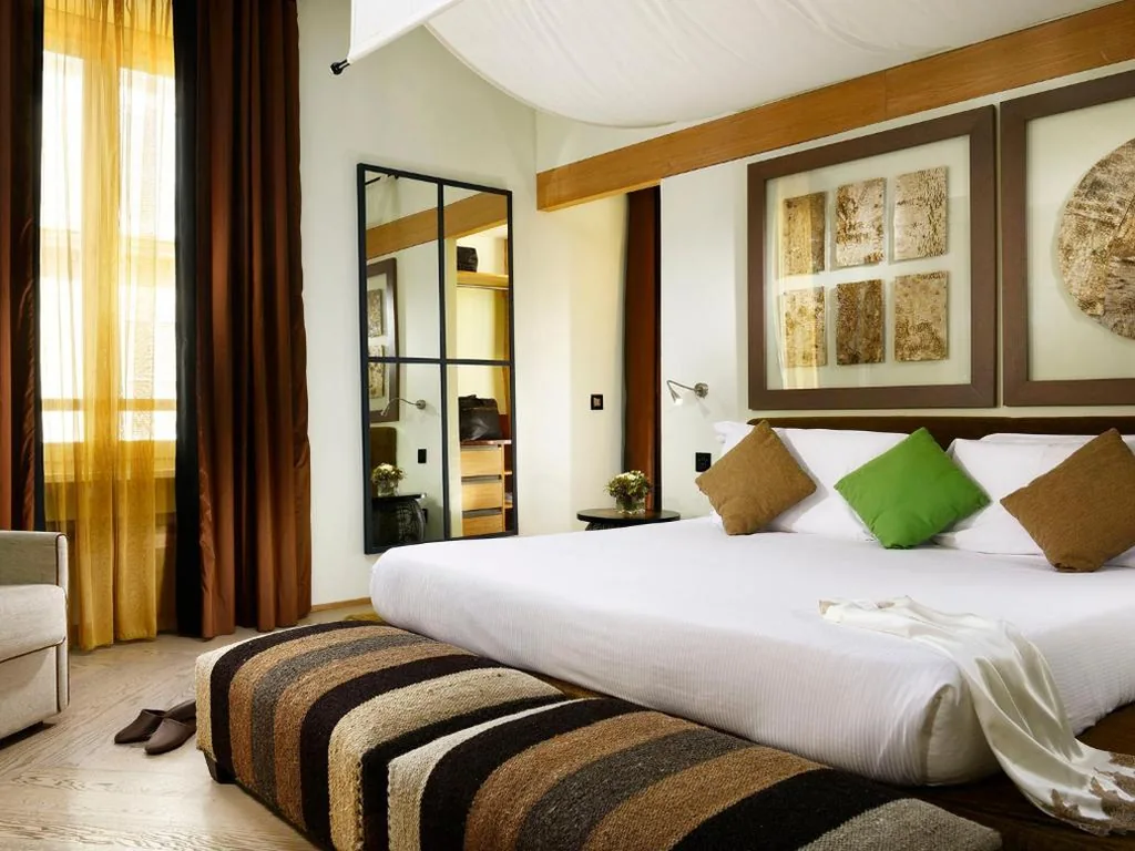 Deluxe Suite — Babuino 181 – Small Luxury Hotels of the World