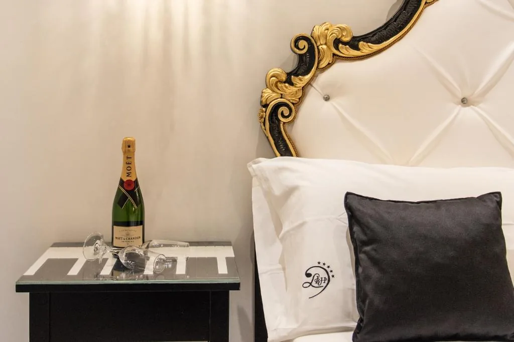 Deluxe Suite with Spa Bath — Ludwig Boutique Hotel & Spa