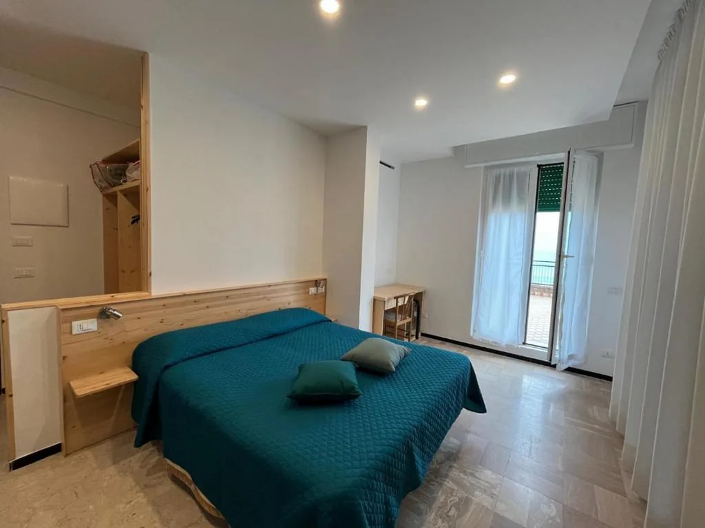 Suite Deluxe con Vista Mare — Hotel Valentino
