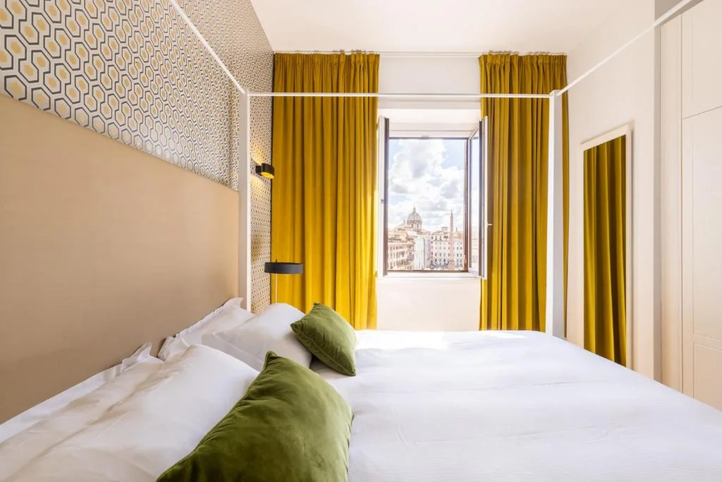 Suite Deluxe con Vista — Navona 49 Luxury Suites&Apartment