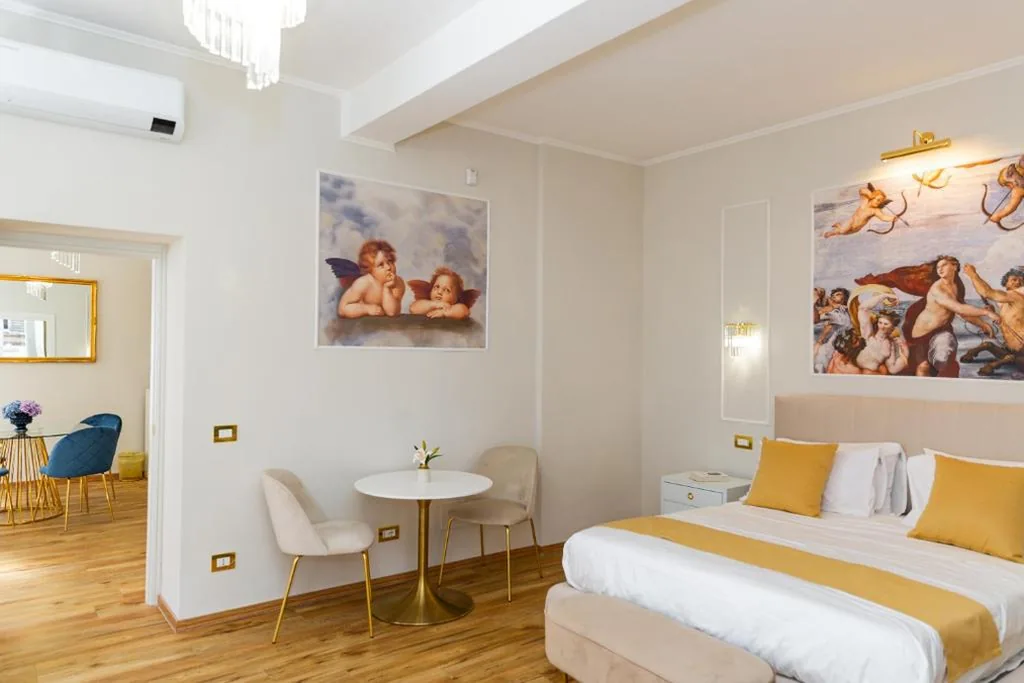Suite Deluxe — Golden Palace Luxury Guest House