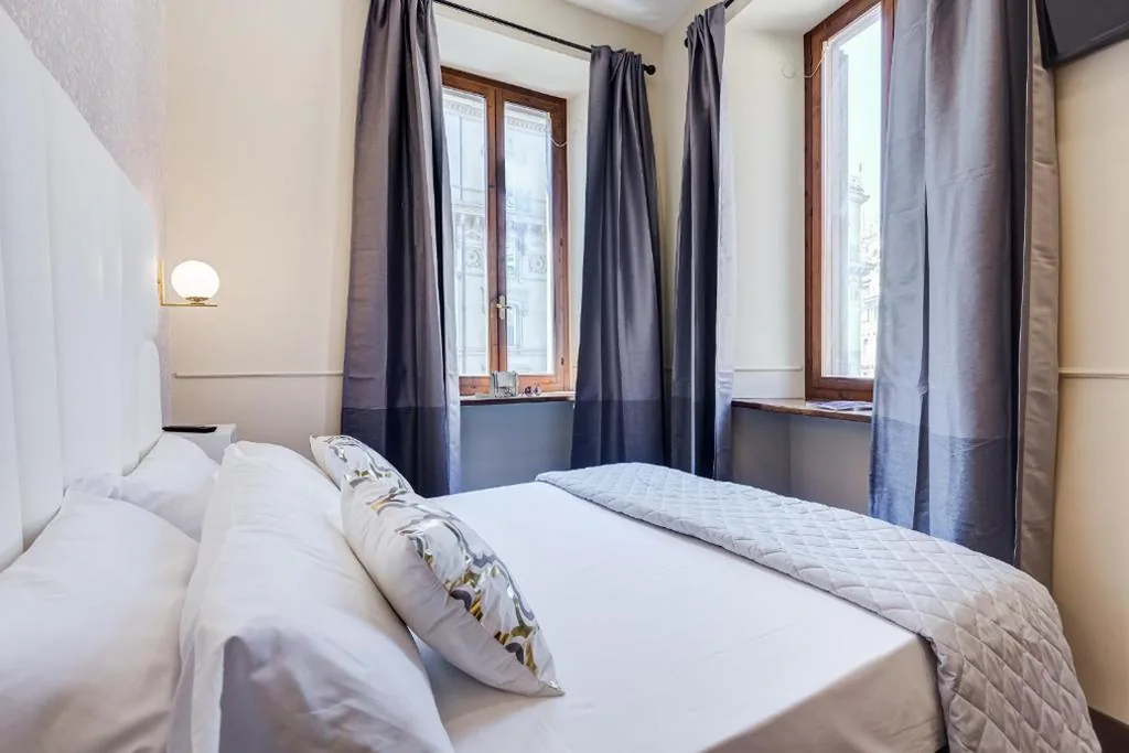 Suite Deluxe — Trevi Private Suites by Premium Suites Collection