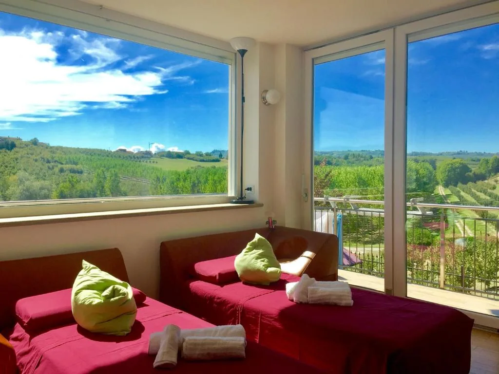 Suite Executive with Pool View — Wellness Suite Na’ Canuna’