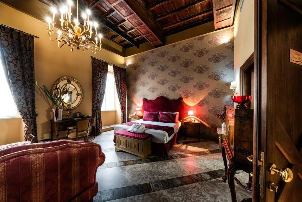 Suite Executive — Navona Grand Suite