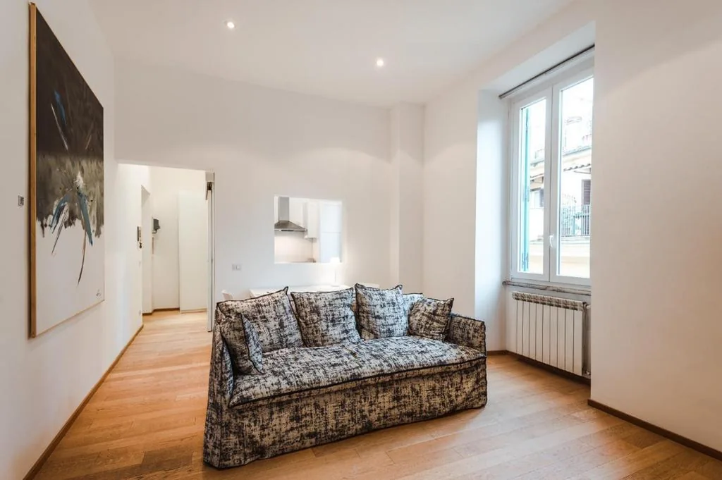 Executive Suite — Nikis Collection Navona