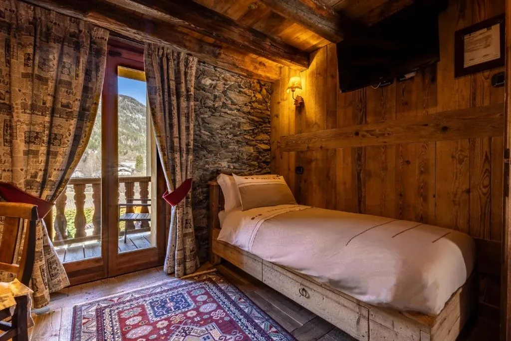 Family Suite with 2 Bedrooms — La Luge D’Antan Maison d’Hôtes & SPA